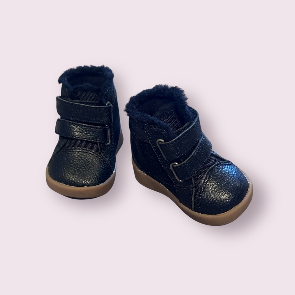 New In Box UGG Black Baby Rennon II Booties with Buckle Detail Size 0/1 - Picture 13 of 13